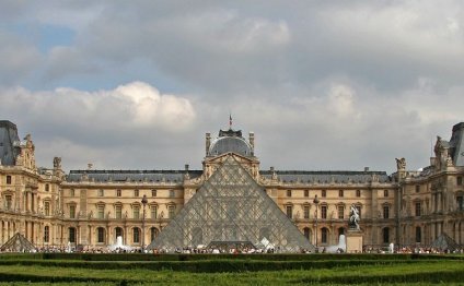 История Лувра