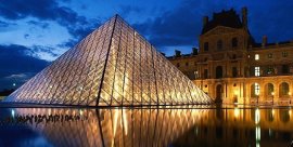 Louvre Photo